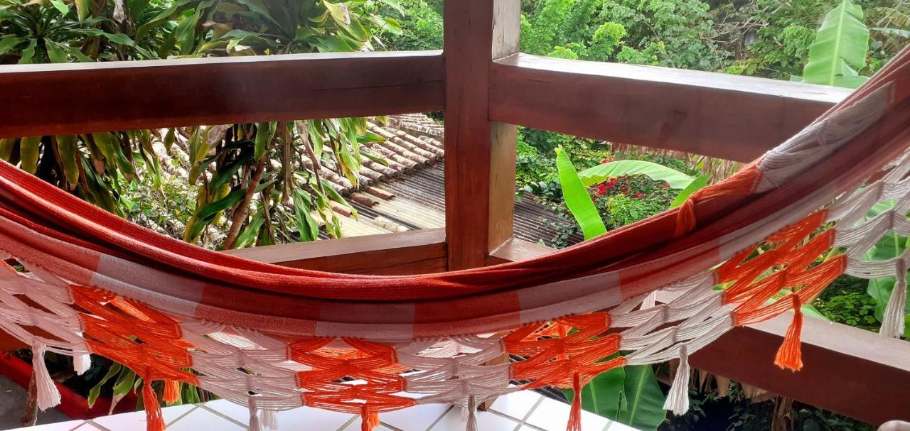 Novos Baianos Hostel E Pousada Porto Seguro Extérieur photo A hammock